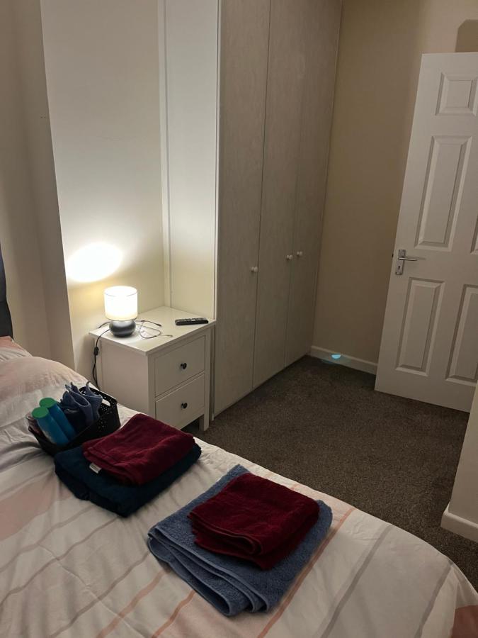 Ferienwohnung 2 St Judes Court D24H1X4 Students Only Dublin Exterior foto